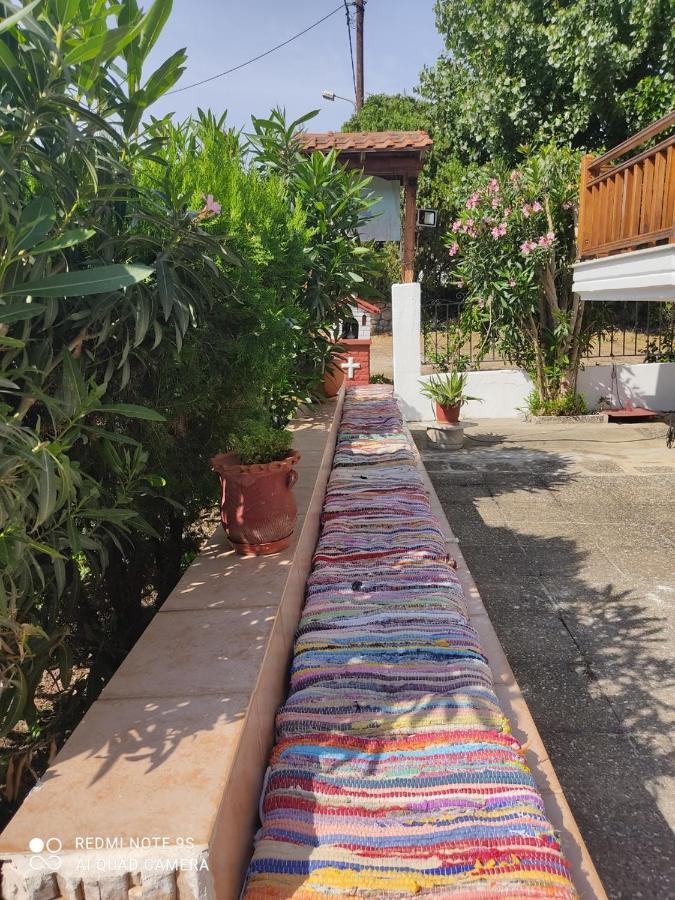 אפרטהוטל אמוליאני Kastalia מראה חיצוני תמונה