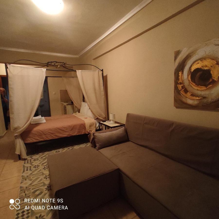 אפרטהוטל אמוליאני Kastalia מראה חיצוני תמונה